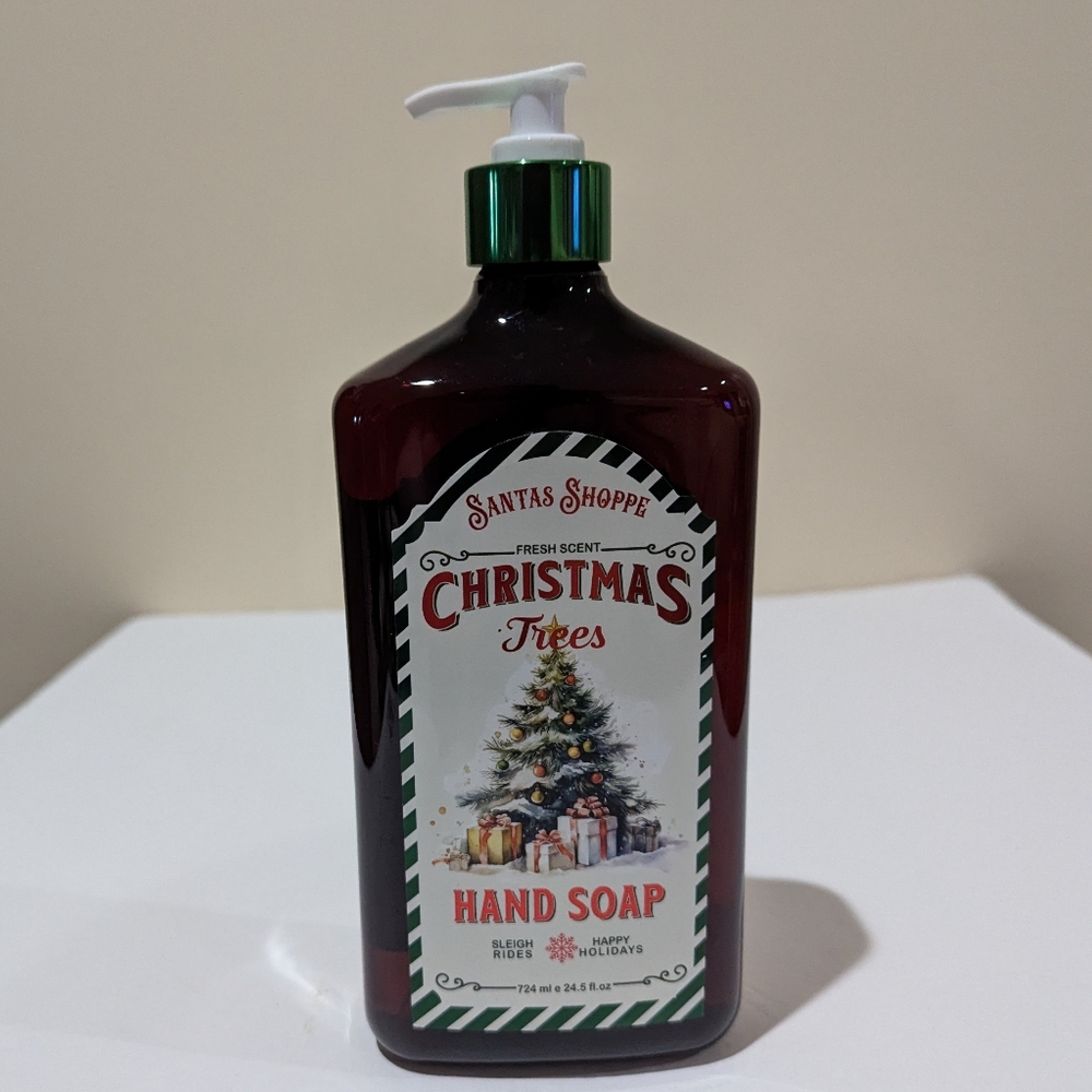 NEW Home & Body Co. Fresh Christmas Tree Scent. 24.5 oz Christmas theme